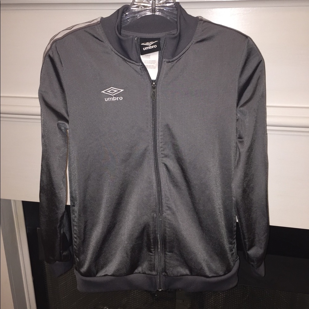Umbro brand Youth light weight gray zip up jacket Size large